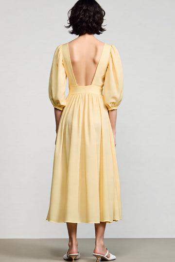 Robe midi à col carré jaune